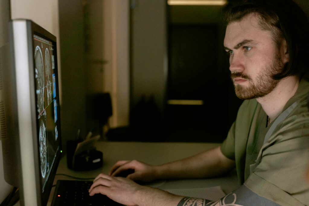 GLP-1: Study Raises Concerns About Bone Density Loss in Patients on Long-Term Semaglutide